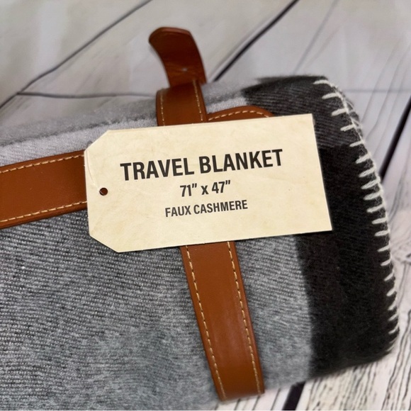 White Star Line The TRAVEL BLANKET 71” x 47” - Picture 5 of 5